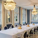 The College Amsterdam, Autograph Collection 5*