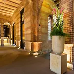 The College Amsterdam, Autograph Collection Hotel 5*
