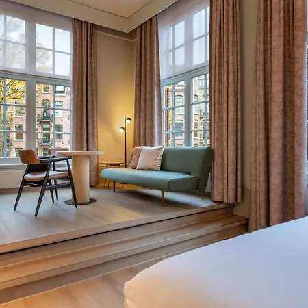 The College Amsterdam, Autograph Collection