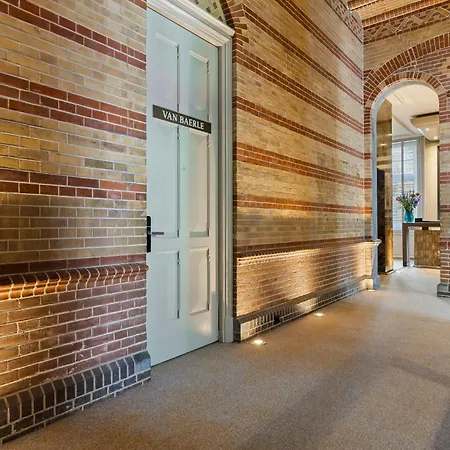 The College Amsterdam, Autograph Collection Hotell 5*