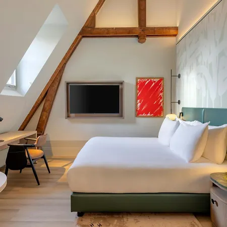The College Amsterdam, Autograph Collection Hotel 5*