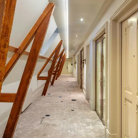 The College Amsterdam, Autograph Collection فندق