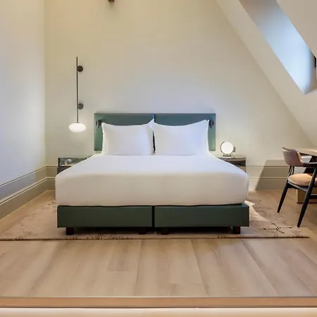 The College Amsterdam, Autograph Collection