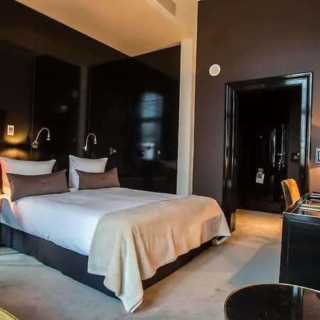 The College Amsterdam, Autograph Collection 5*