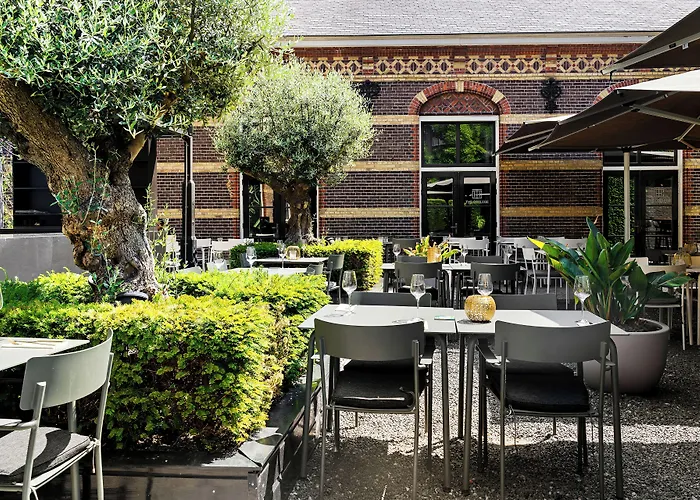 The College Amsterdam, Autograph Collection Hotel 5*