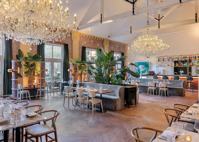 The College Amsterdam, Autograph Collection Hotel 5*