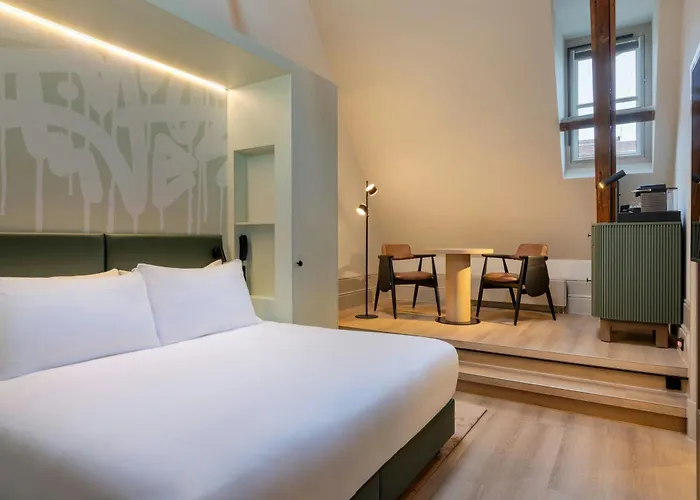 The College Amsterdam, Autograph Collection Hotel