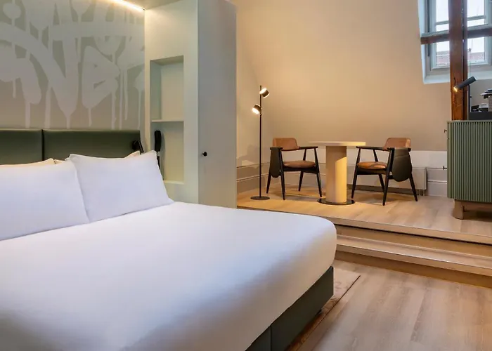 The College Amsterdam, Autograph Collection Hotel