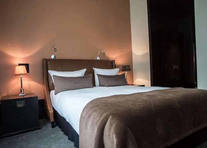 The College Amsterdam, Autograph Collection 5*