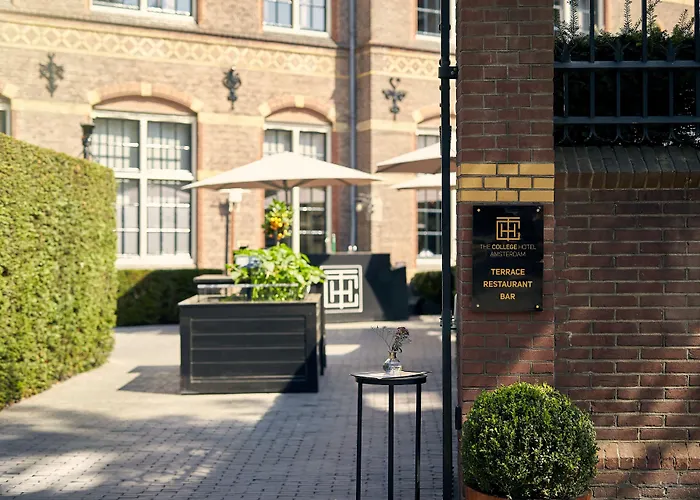 The College Amsterdam, Autograph Collection