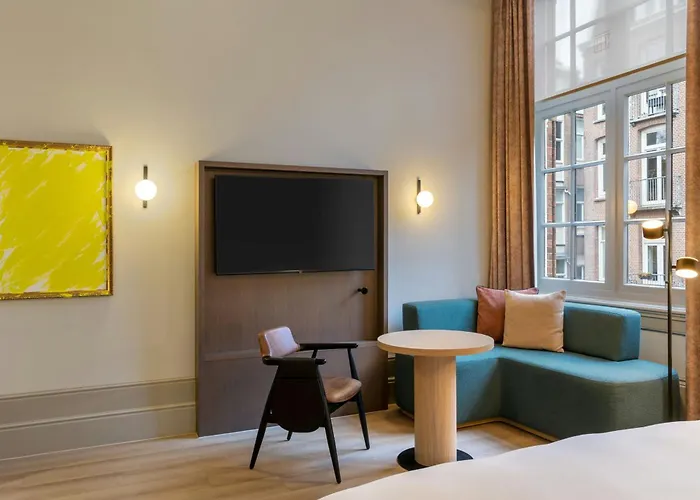 The College Amsterdam, Autograph Collection 5*